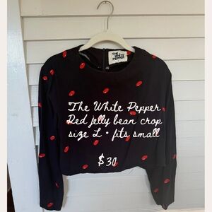 The White Pepper Jelly Bean LS Crop Top